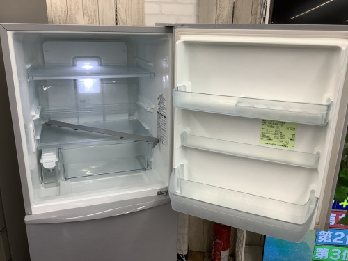 冷蔵庫の3ドア冷蔵庫