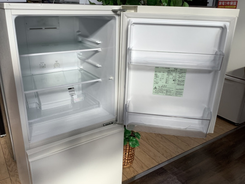冷蔵庫の2ドア冷蔵庫