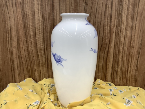 フラワーベースの花器