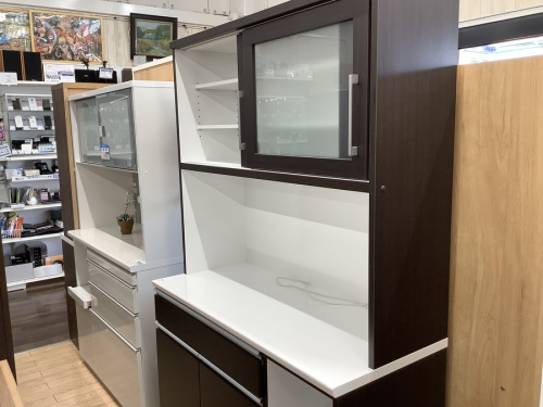 家具のカップボード・食器棚