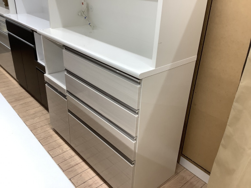 カップボード・食器棚のレンジボード