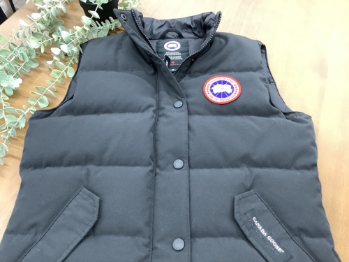 ベストのダウンベスト