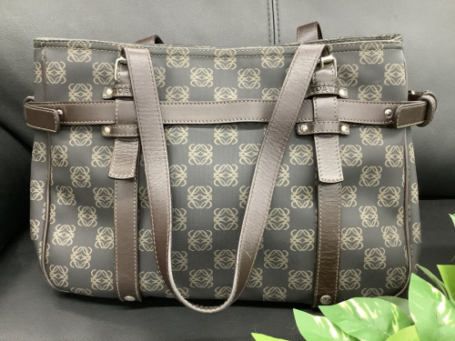 バッグのロエベ
