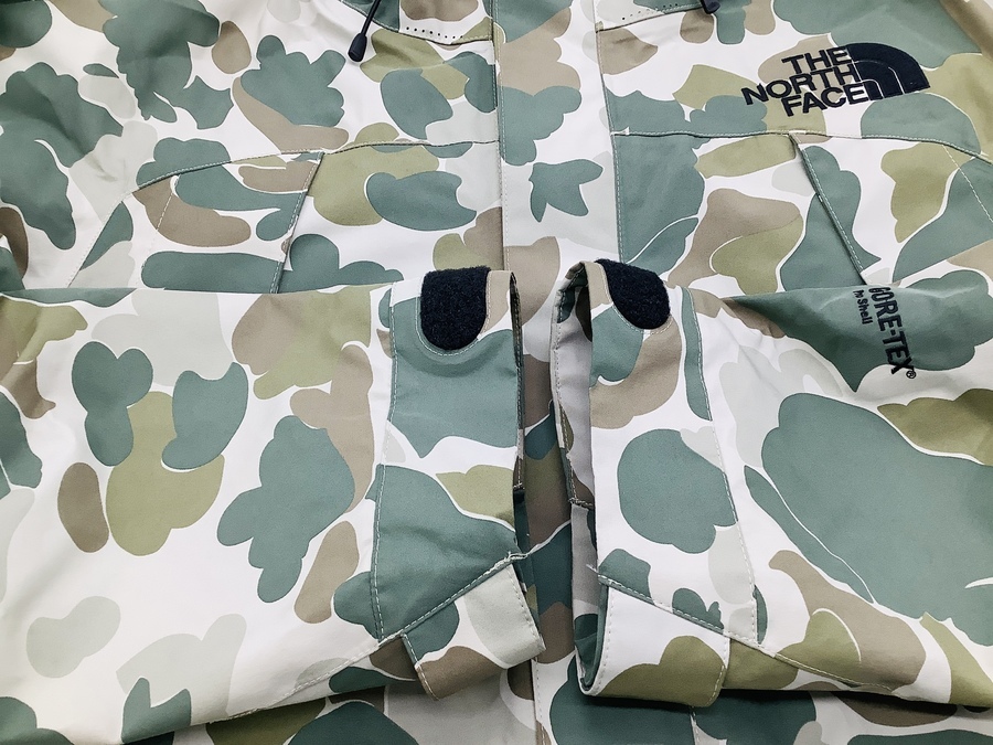THE NORTH FACE/ノースフェイス】迷彩柄のマウンテンパーカー