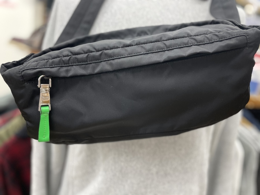 PRADA/プラダ】機能性に優れたボディバッグが入荷しました！【東久留米