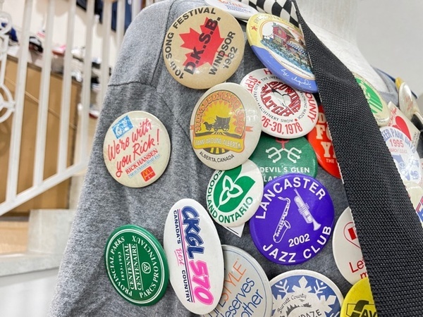 かわいい】ヴィンテージ缶バッジ大量入荷いたしました！！【東
