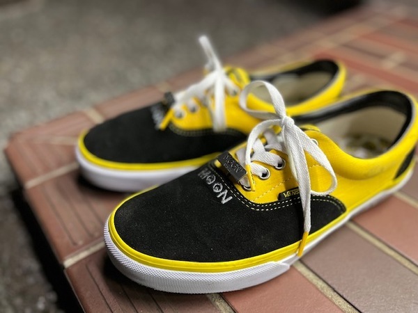 VANS MOON コラボ　ブラック/イエロー スニーカー VANS×MOONEYES】のコラボスニーカーのご紹介！｜2022年01月27日