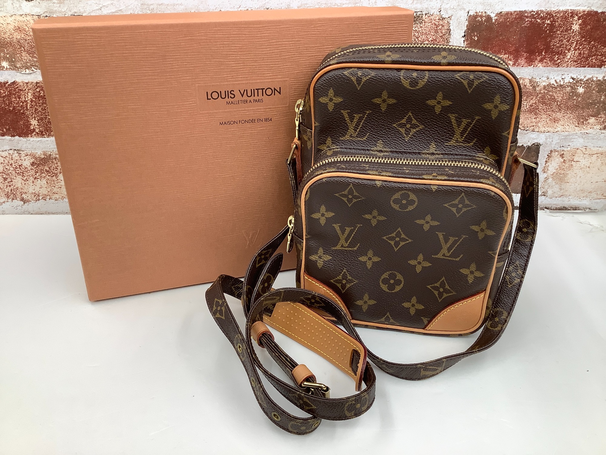 新作★大人気♪Louis Vuitton☆ショルダーバッグ 落書き風がキュート】ルイヴィトン キーポル25 (Louis Vuitton