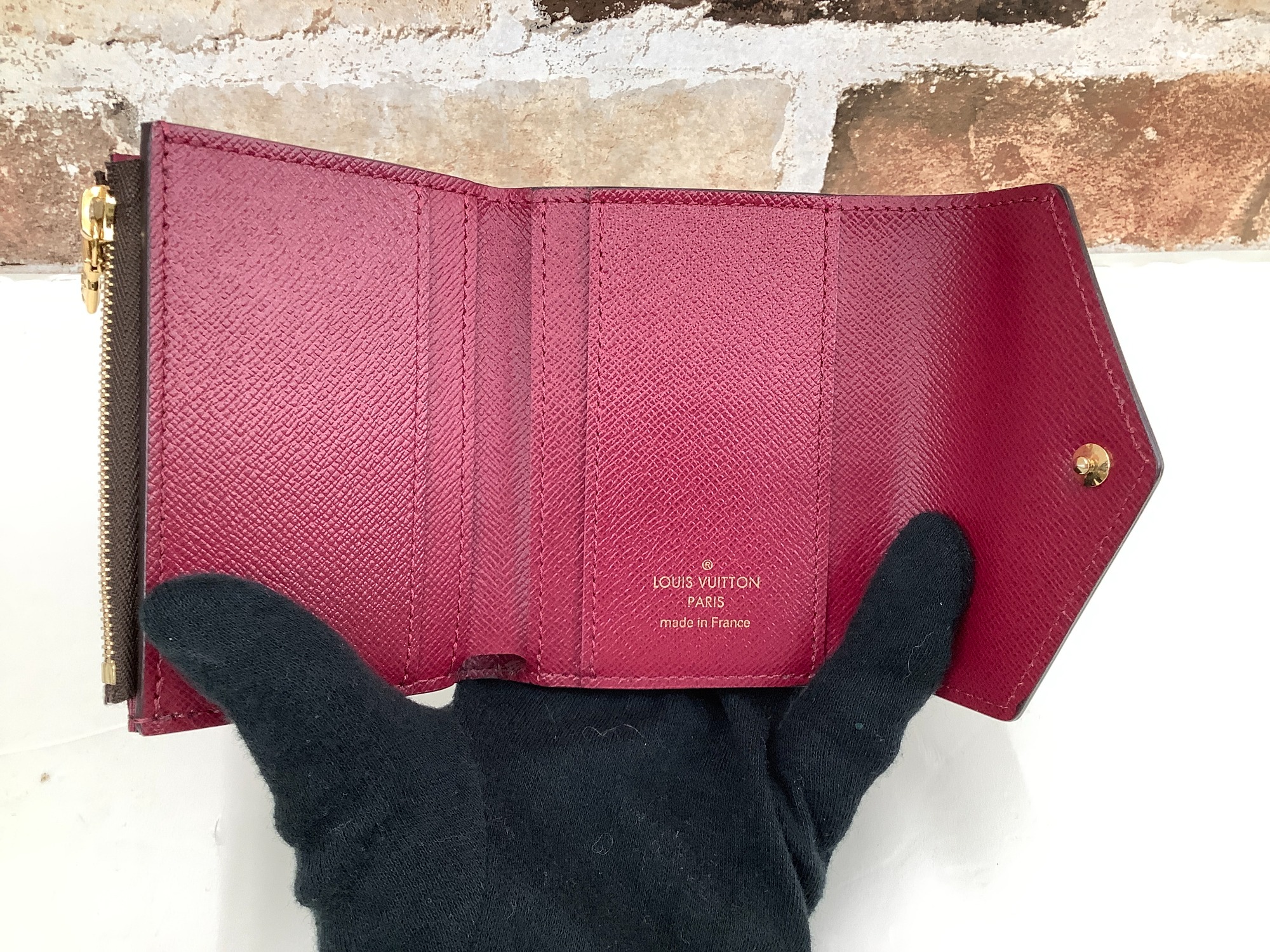 LOUIS VUITTON（ルイ・ヴィトン）コンパクトウォレットのご紹介