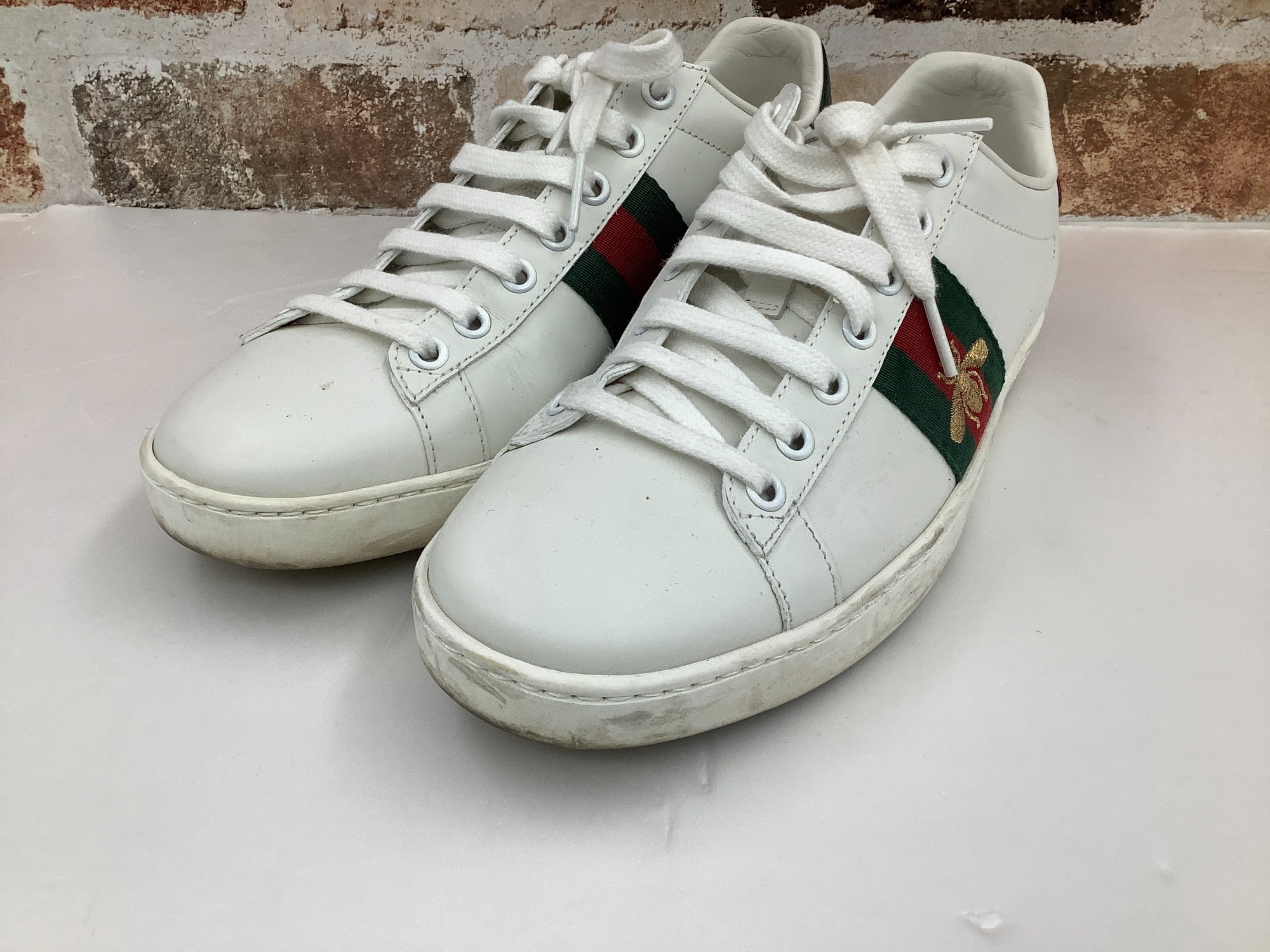 GUCCI ( グッチ ) スニーカー エースエンブロイダリーのご紹介