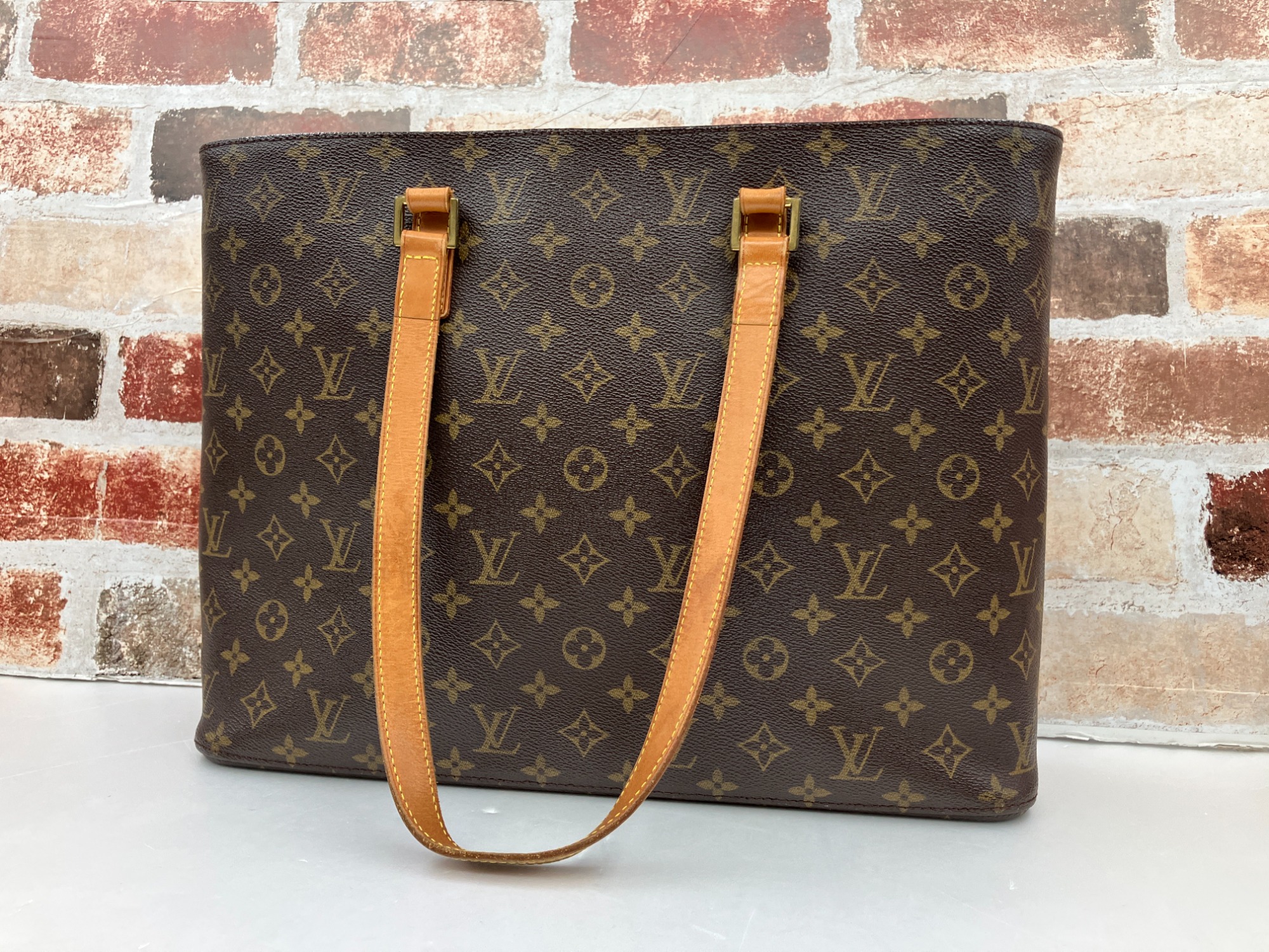 ✮LOUIS VUITTONルイヴィトン モノグラムバッグ ルコ 正規品 希少✮ モノグラム ルコ 詳細情報とお値段【ルイ・ヴィトン・ナビ！】