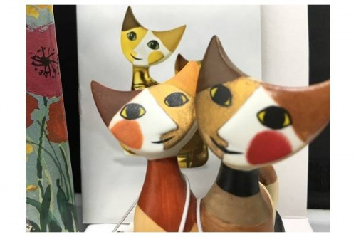 フィギュアの置物