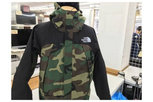 メンズファッションのパーカー
