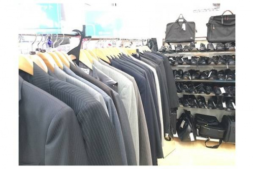 At COULEURの東久留米入荷情報