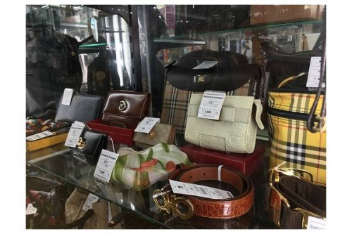 小銭入れ のCHLOE
