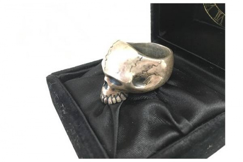 アクセサリーの指輪