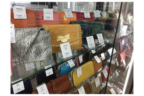 CLATHASの小銭入れ