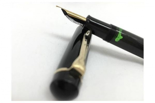 ビジネスアイテムのPelikan