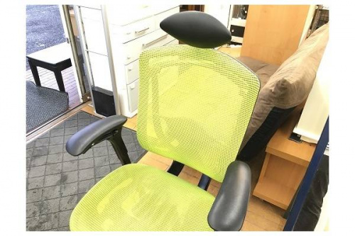 イスのオカムラ