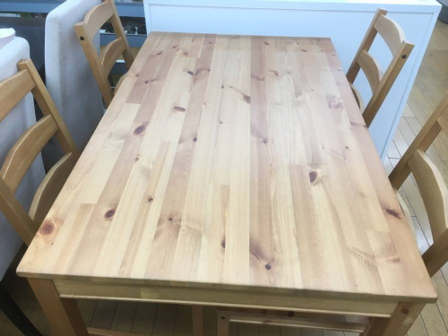 家具・インテリアのテーブル