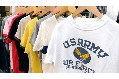 メンズファッションのTシャツ