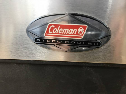 クーラーボックス