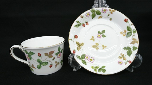 カップ&ソーサーのWEDGWOOD