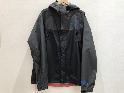 メンズファッションのアウトドアウェア
