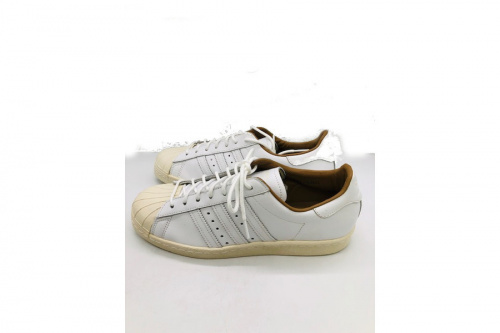 スニーカーのadidas/アディダス