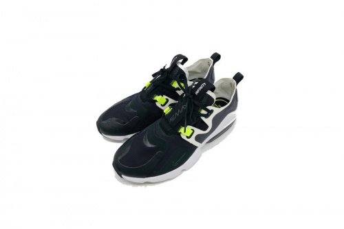 メンズファッションのスニーカー