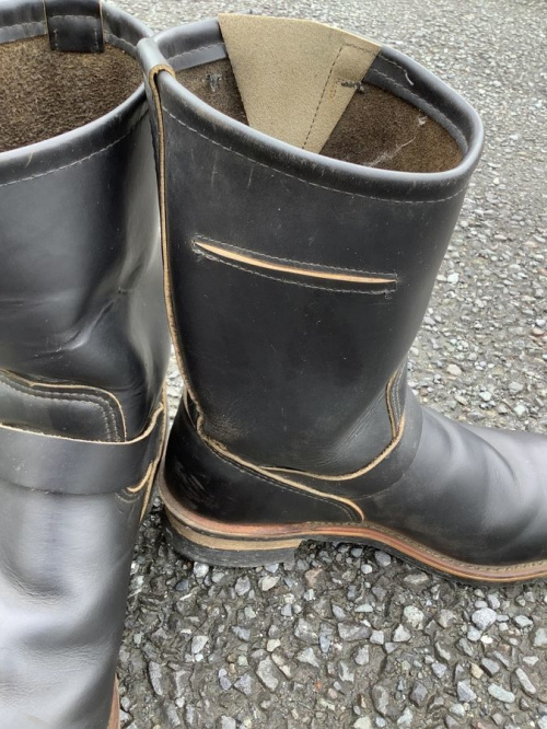エンジニアブーツのRED WING