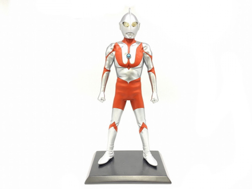 飛ぶ　ウルトラマン　初代　磁気　フィギュア　B 円谷プロ　海外限定　正規品 飛ぶ ウルトラマン 初代 磁気 フィギュア B 円谷プロ 海外限定