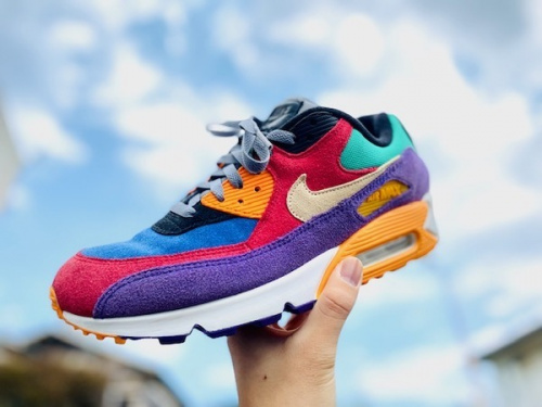 メンズファッションのスニーカー