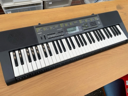 おうち時間の東久留米　中古　楽器