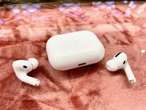 デジタル家電のワイヤレスイヤホン