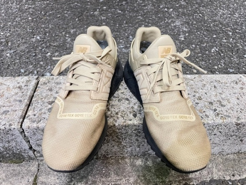 スニーカーのNEW BALANCE