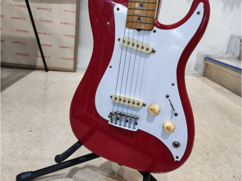 ギターのエレキギター