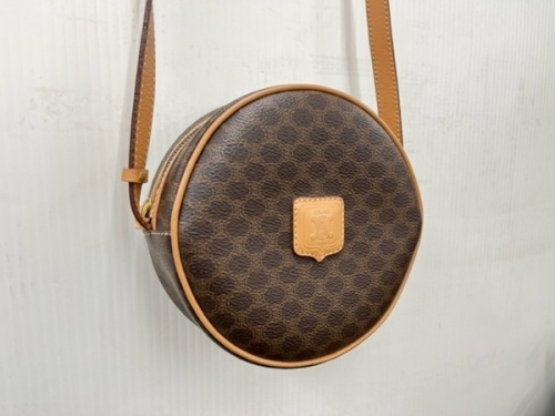 セリーヌ のCELINE