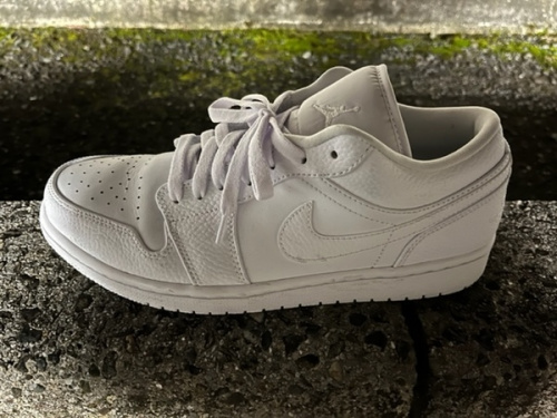 スニーカーのNIKE