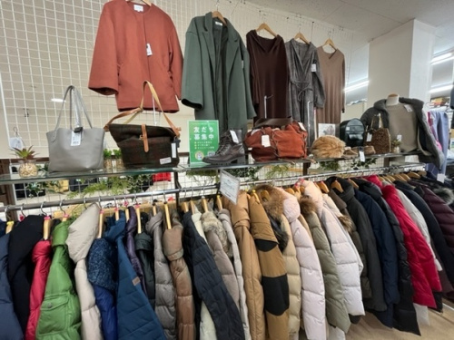 レディースファッションの洋食器