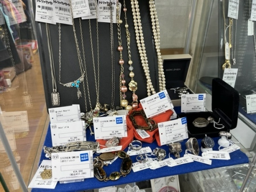 アクセサリーのネックレス