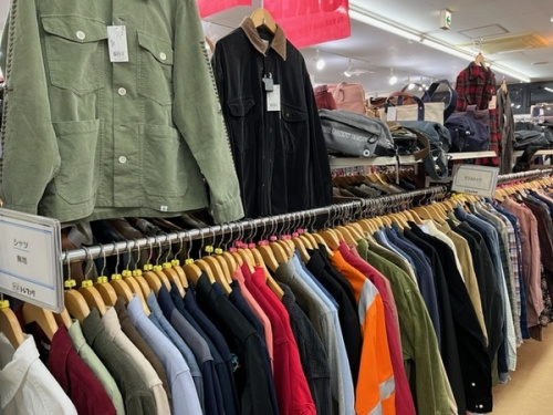 メンズファッションのデニムジャケット