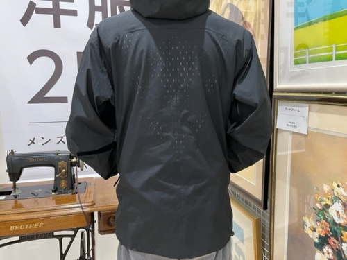 ジャケットのNIKE