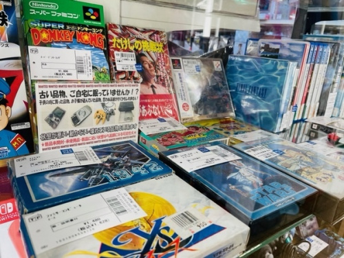 レトロホビーのソフビフィギュア