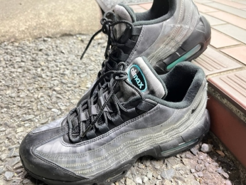 メンズファッションのスニーカー