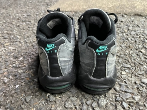 ナイキのAIR MAX95