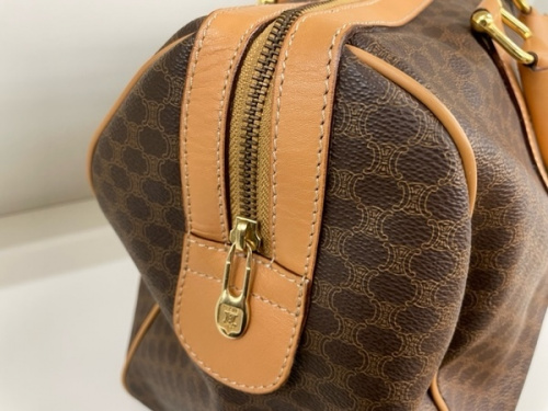 セリーヌのCELINE