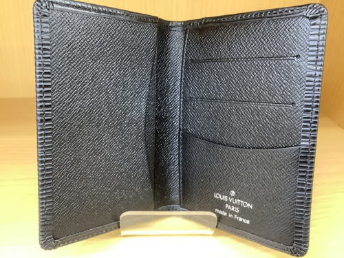 LOUIS VUITTONのバッグ