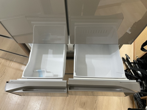 6ドア冷蔵庫のファミリータイプ