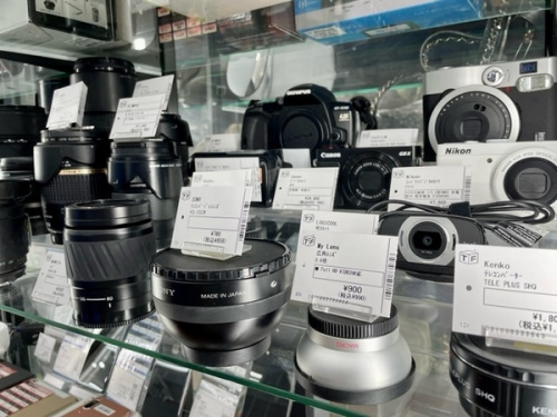 デジタル家電の一眼レフカメラ